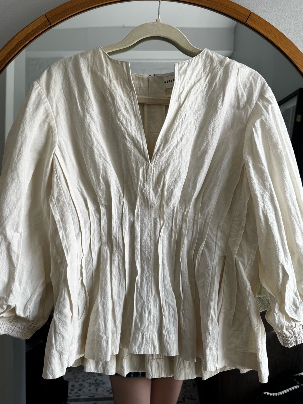 Apiece Apart Women's Cream Pleated V-Neck Peasant Top